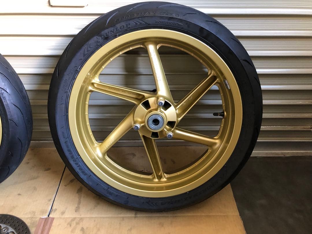 引き取り限定 NSR250R MAGTEKホイール前後セット、ダンロップQ5A