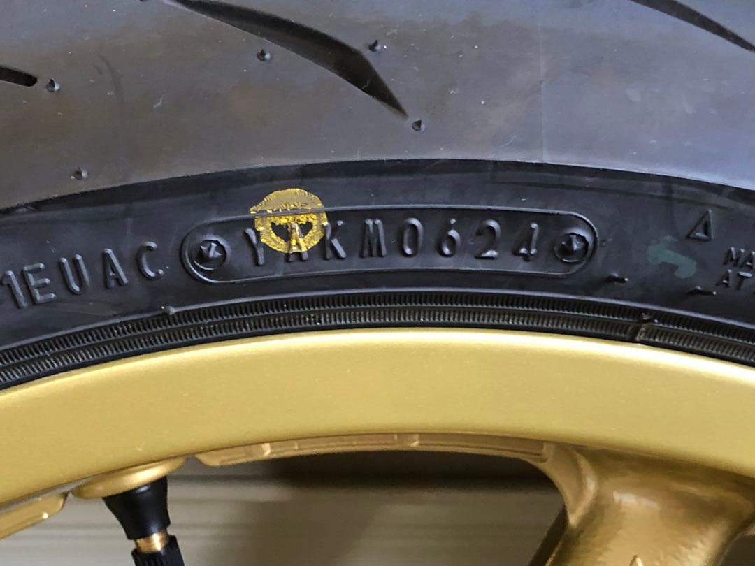 引き取り限定 NSR250R MAGTEKホイール前後セット、ダンロップQ5A