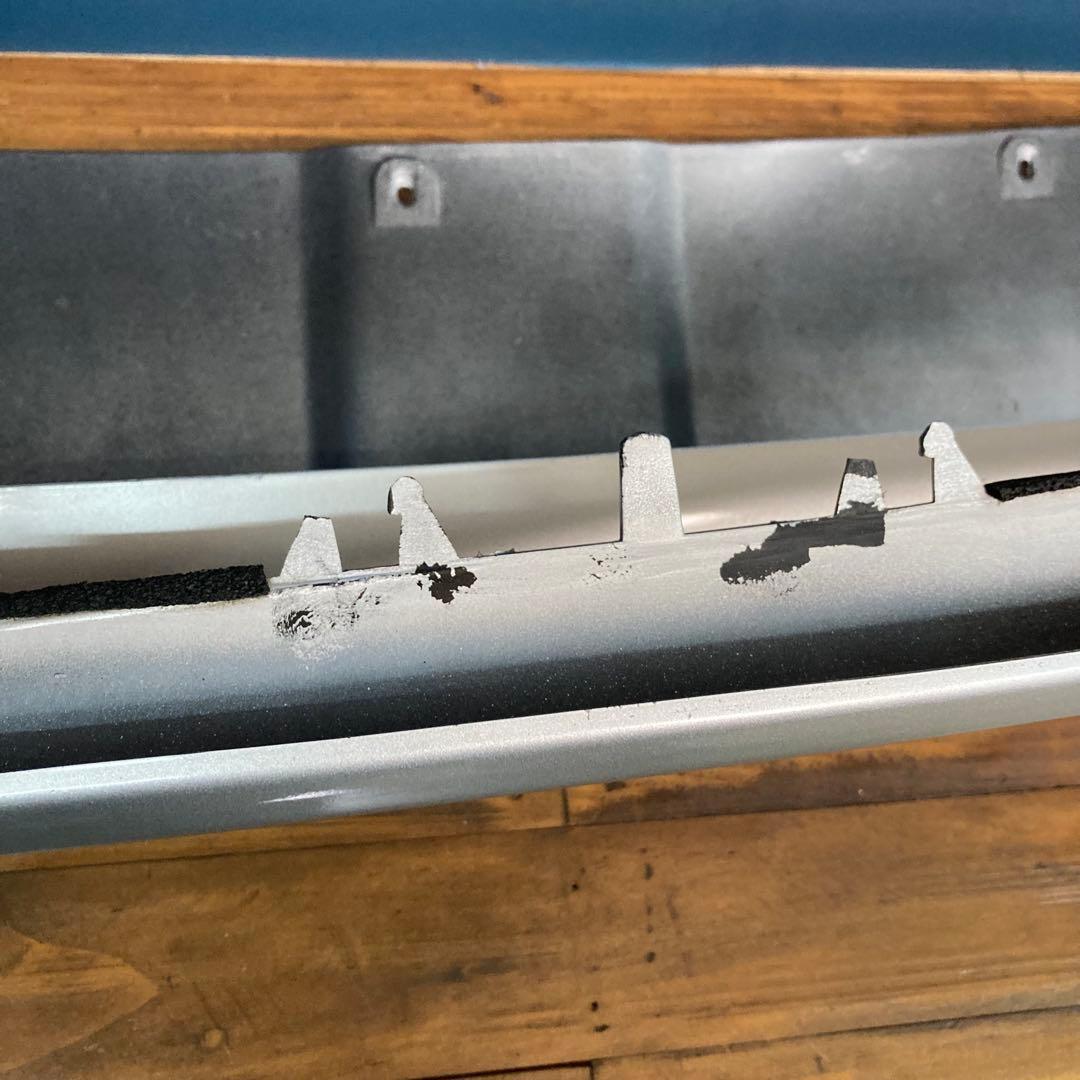 ボルボxc60 フロントスキッドプレート　社外品　フロントバンパー　取り付け簡単