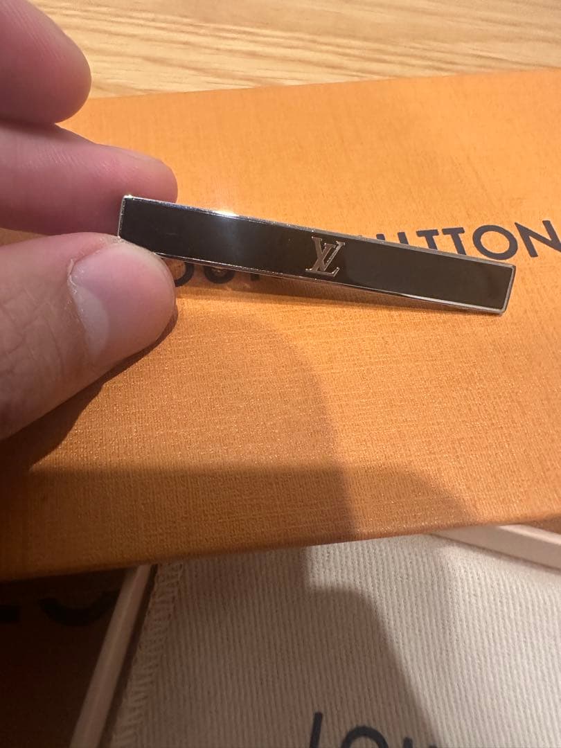 LOUIS VUITTON ネクタイピン ブラック