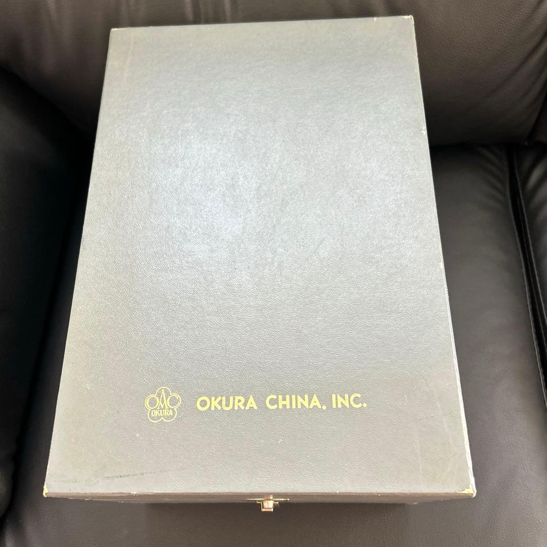 【未使用】大倉陶園 フラワーベース 花瓶 壺 白磁 ブルー 染付 唐草 八角