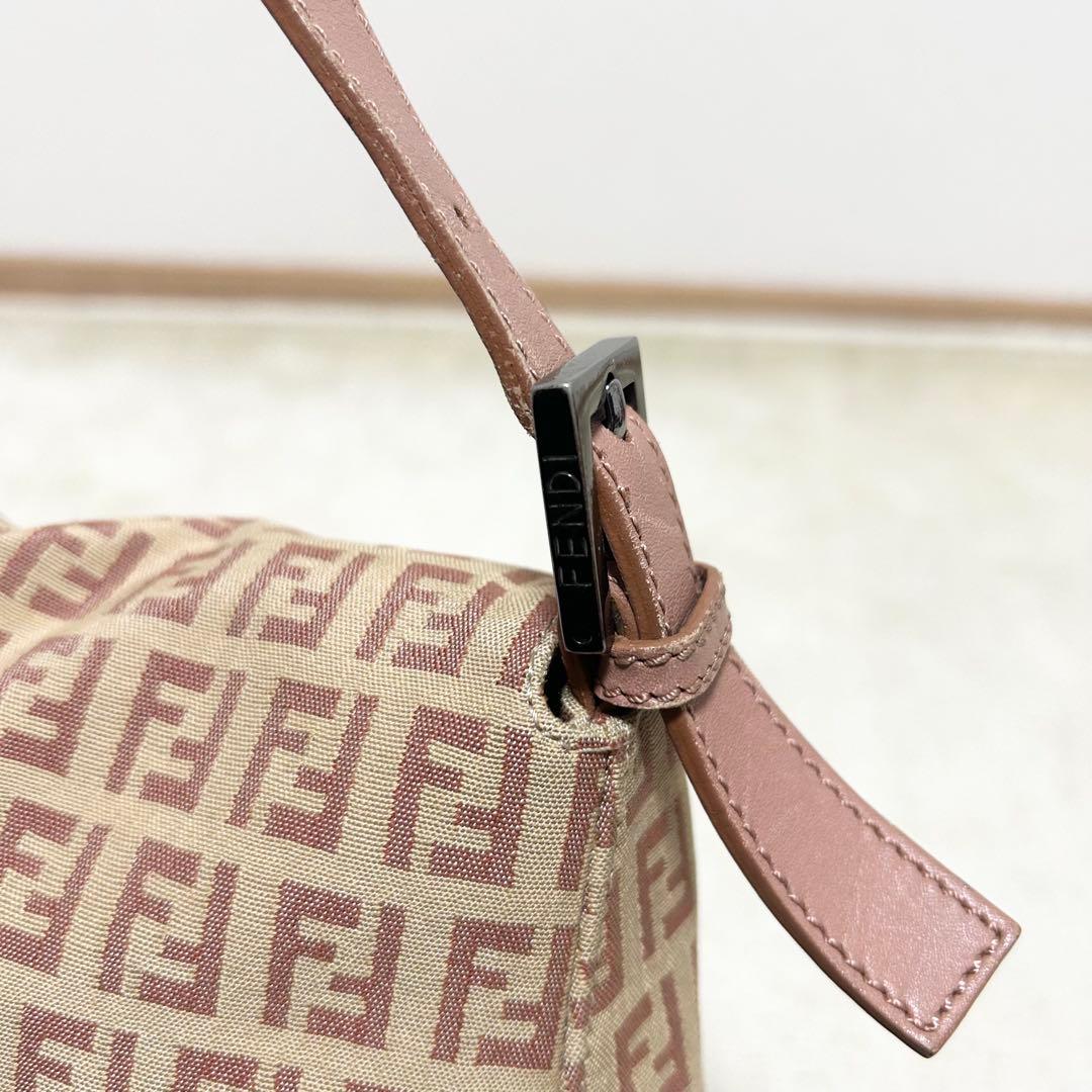 美品　フェンディ　マンマバケット　ワンショルダー　ショルダーバッグ　ズッカ柄