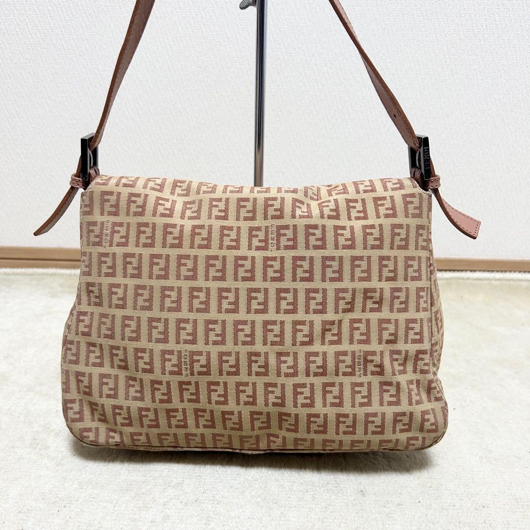 美品　フェンディ　マンマバケット　ワンショルダー　ショルダーバッグ　ズッカ柄