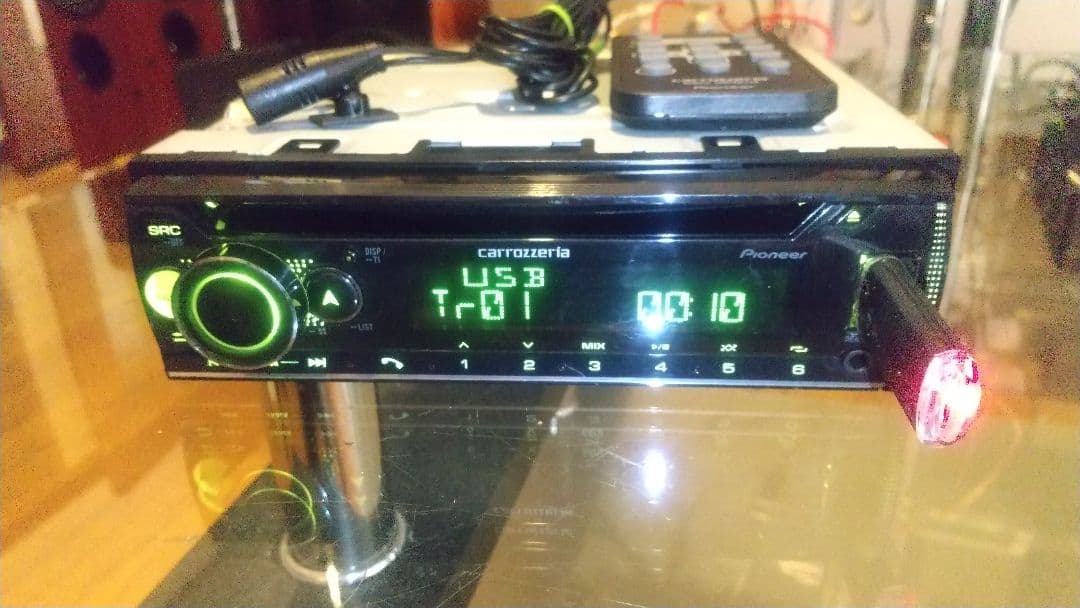 Carrozzeria DEH-5600 CD/USB/Bluetooth対応