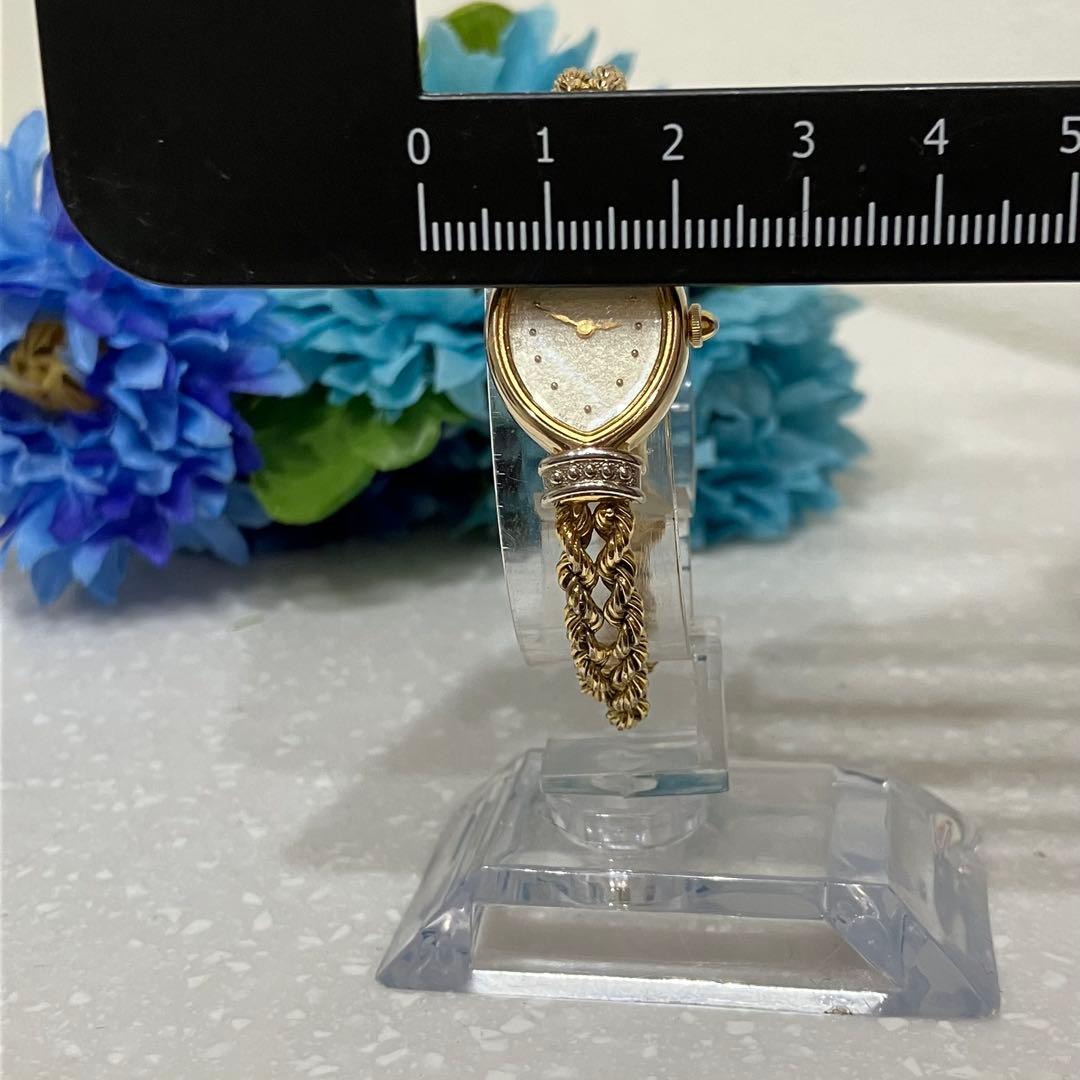 シチズン　CITIZEN SYLPH ゴールド ツイストブレスレット 腕時計