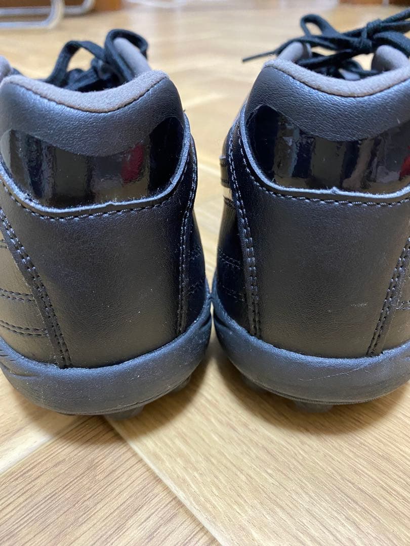 一度着用　ミズノ　モレリアトレシュー27cm