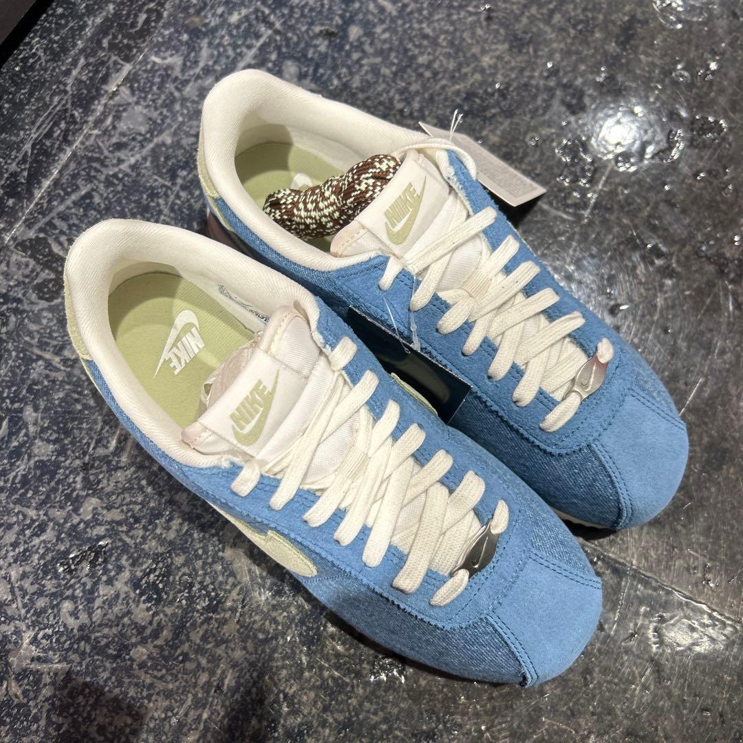 靴 Cortez SE Women's Shoes 24cm