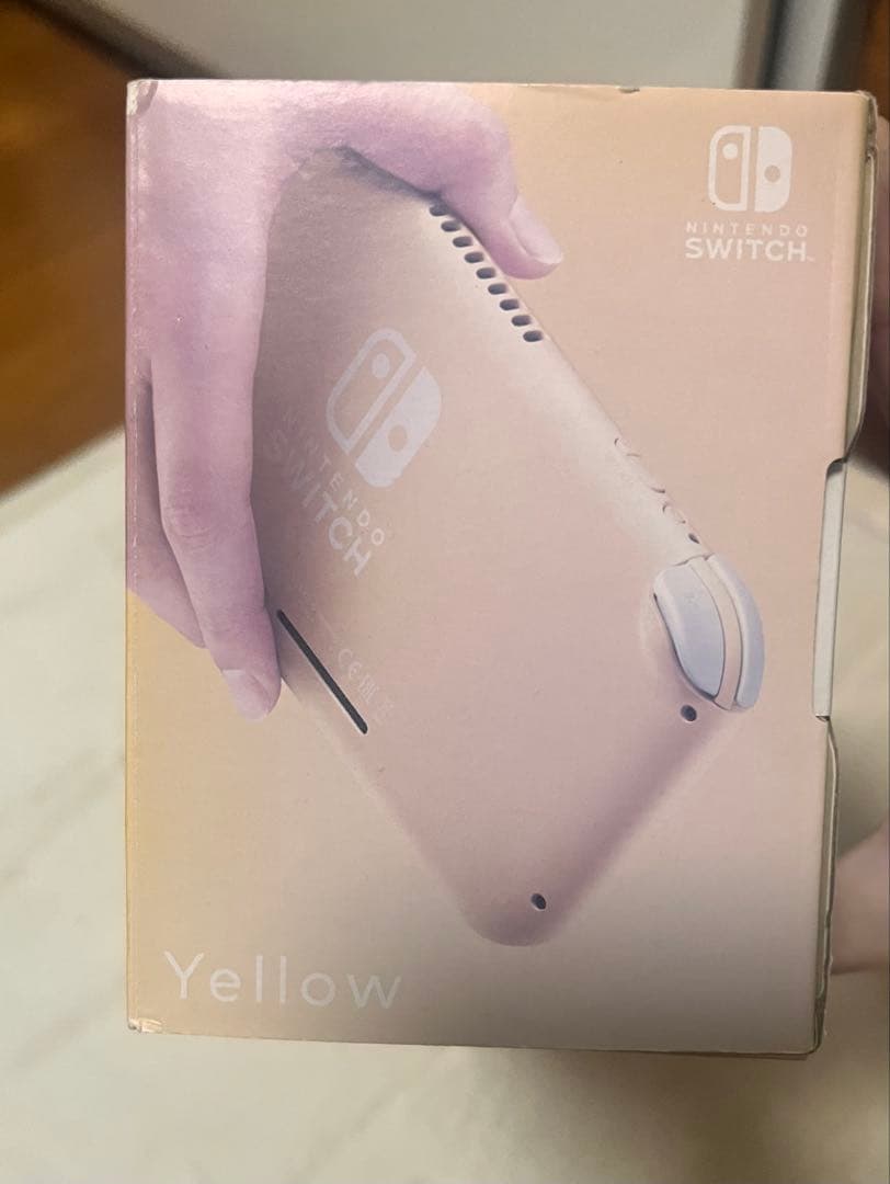 Nintendo Switch Lite イエロー 外箱付き