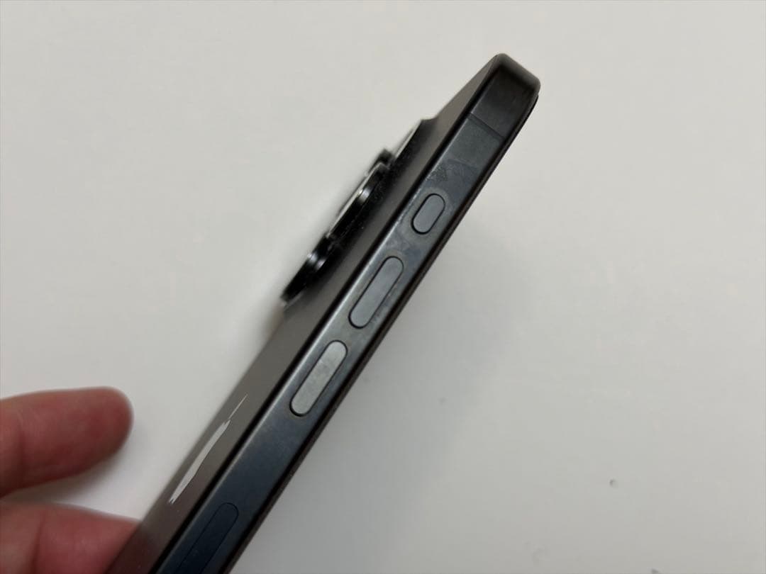 iPhone 15 Pro 1TB ブラック SIMフリー バッテリー90%