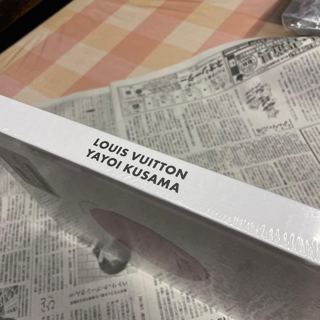 YAYOI KUSAMA × LOUIS VUITTON 大型本