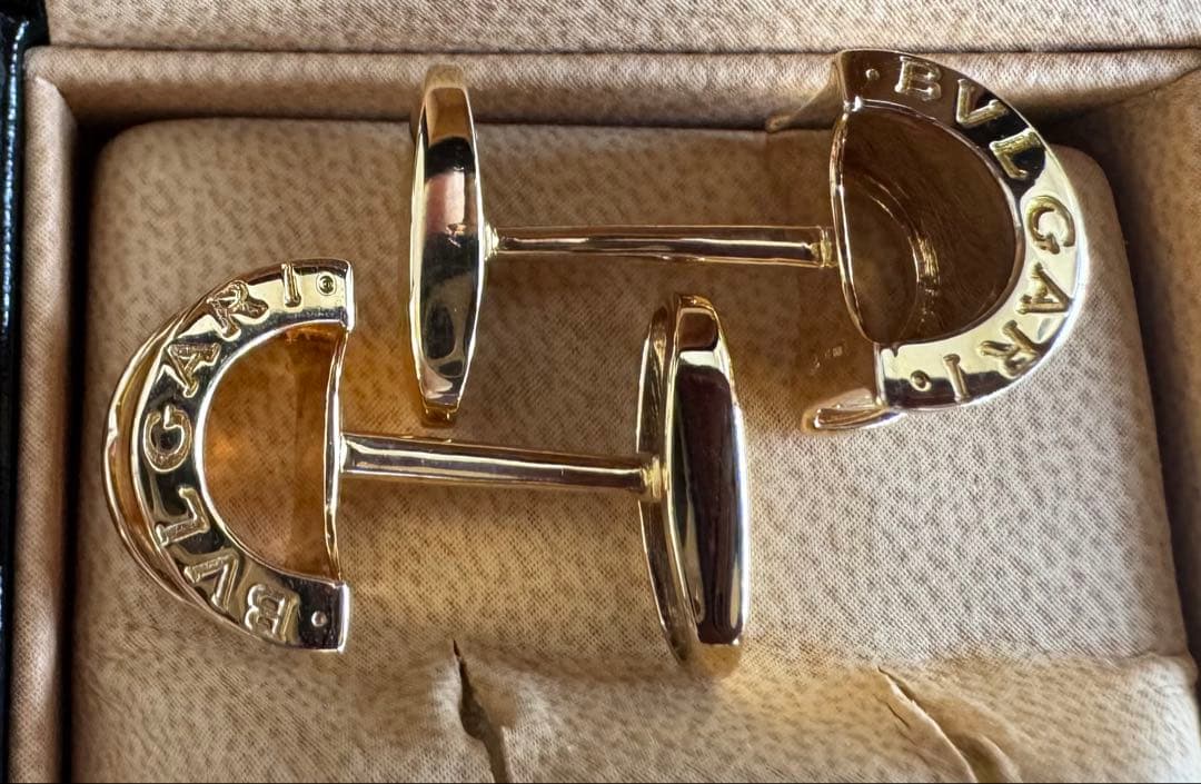 [美品]ブルガリカ・フスボタン