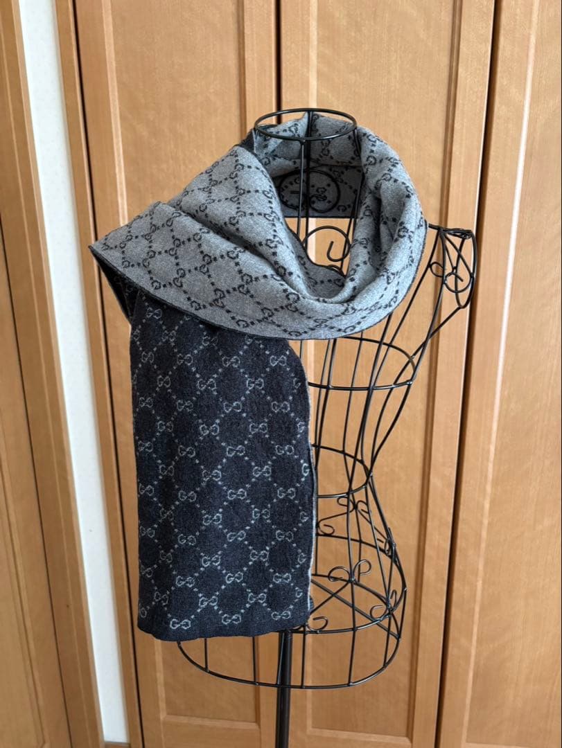 GUCCI マフラー　ウール