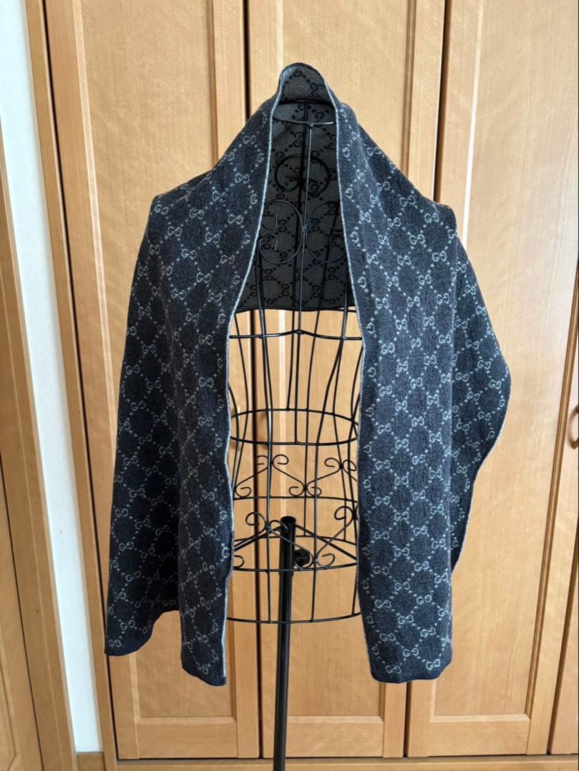 GUCCI マフラー　ウール