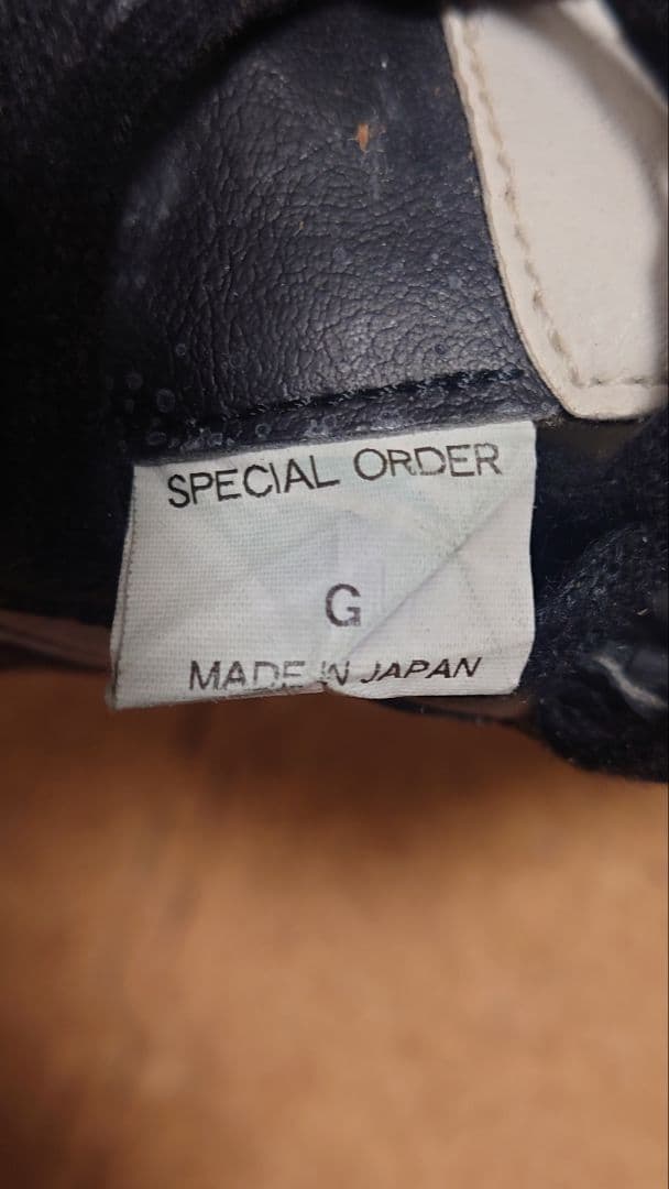 元日本代表　柳沢敦　実使用　サイン入　スパイク　モレリア