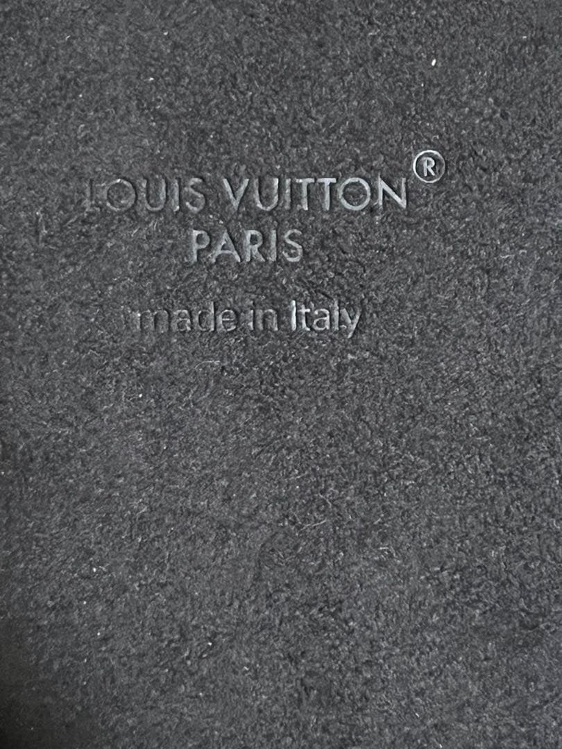 ルイヴィトン モノグラム iphone 15 PRO MAX ケース付属品完備！