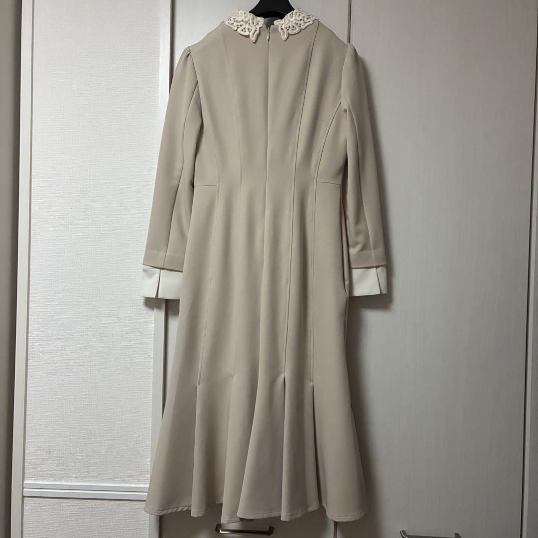 CELFORD セルフォード　刺繍カラータイトワンピース　ベージュ サイズ34