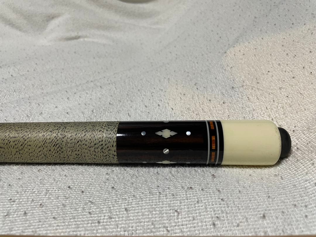 Old Adam Helmstetterキュー