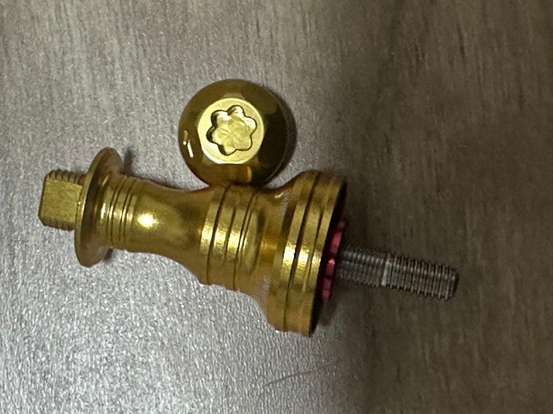 リブレ×スクイッドマニア　MADCROW ゴールドスカート　シマノ用