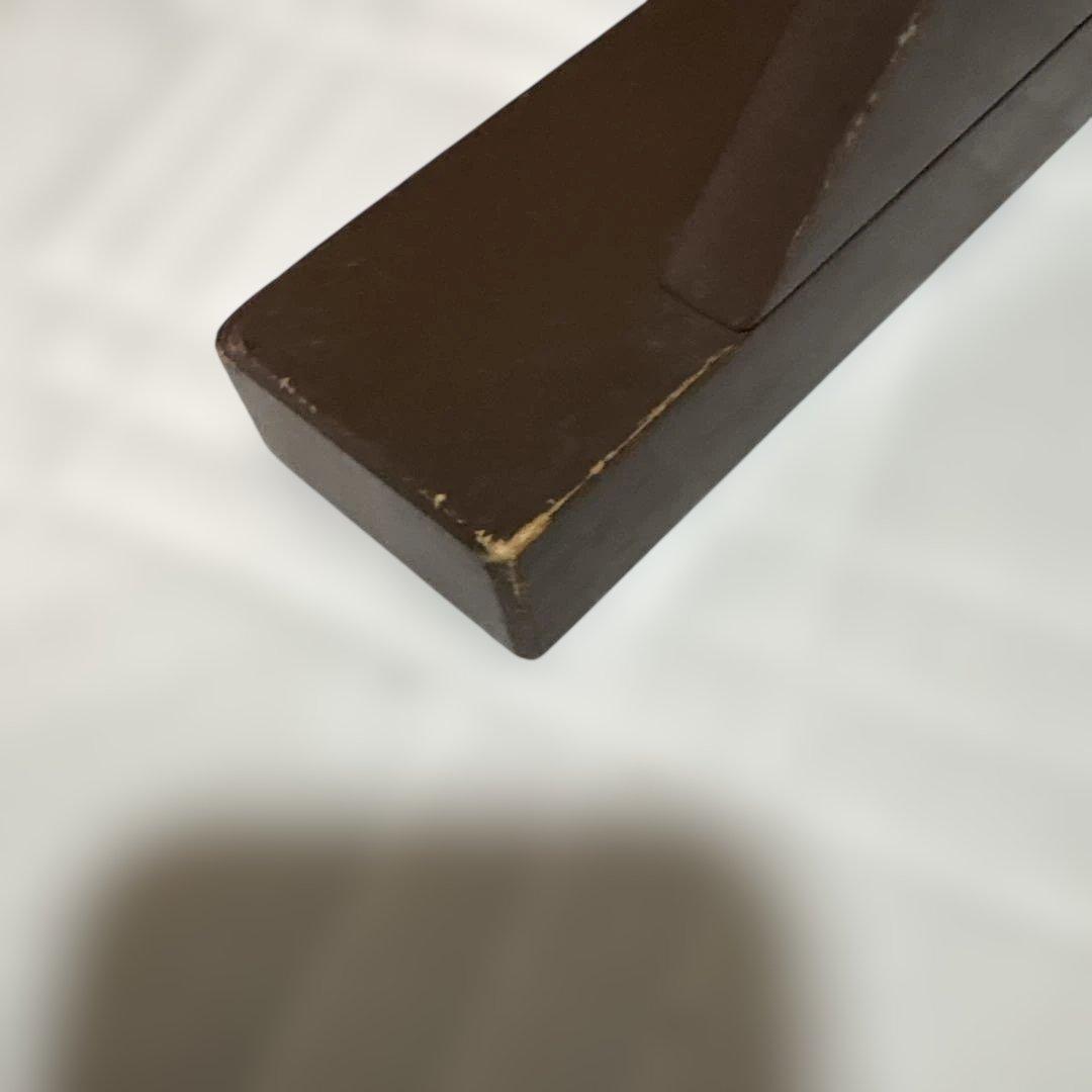 アンティーク調　窓枠デザイン木製パーテーション