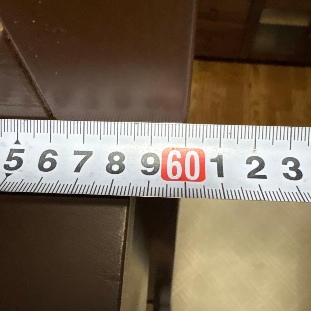 アンティーク調　窓枠デザイン木製パーテーション