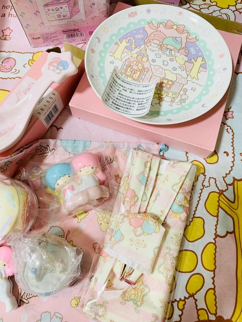 S*O様 リトルツインスターズ キキララ キキ＆ララ プラチェスト他まとめ売り