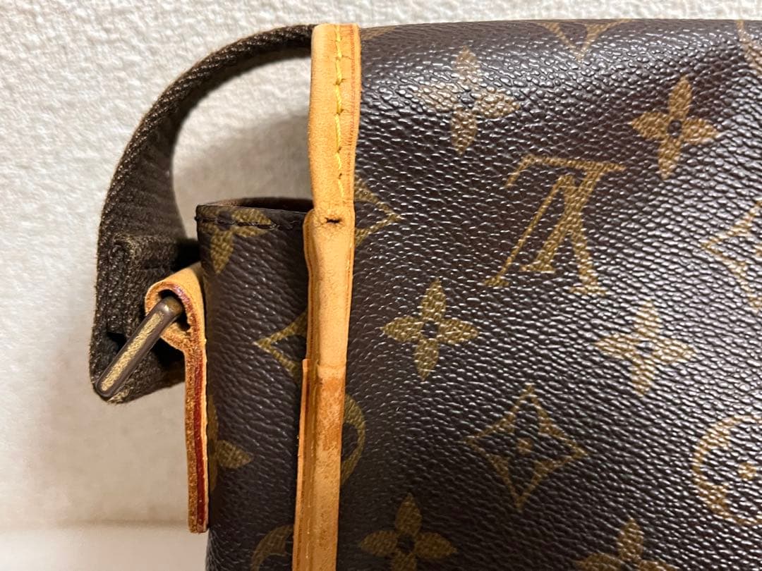 ルイヴィトン　モノグラム メッセンジャーPM ボスフォール　MI0037