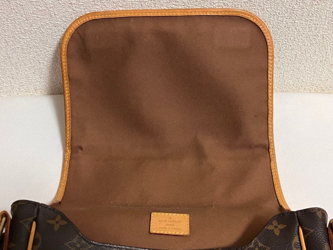 ルイヴィトン　モノグラム メッセンジャーPM ボスフォール　MI0037