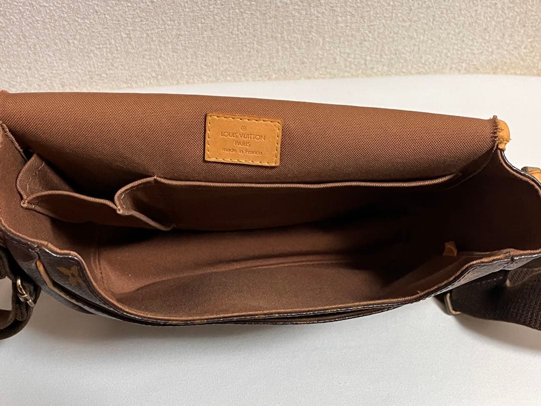 ルイヴィトン　モノグラム メッセンジャーPM ボスフォール　MI0037