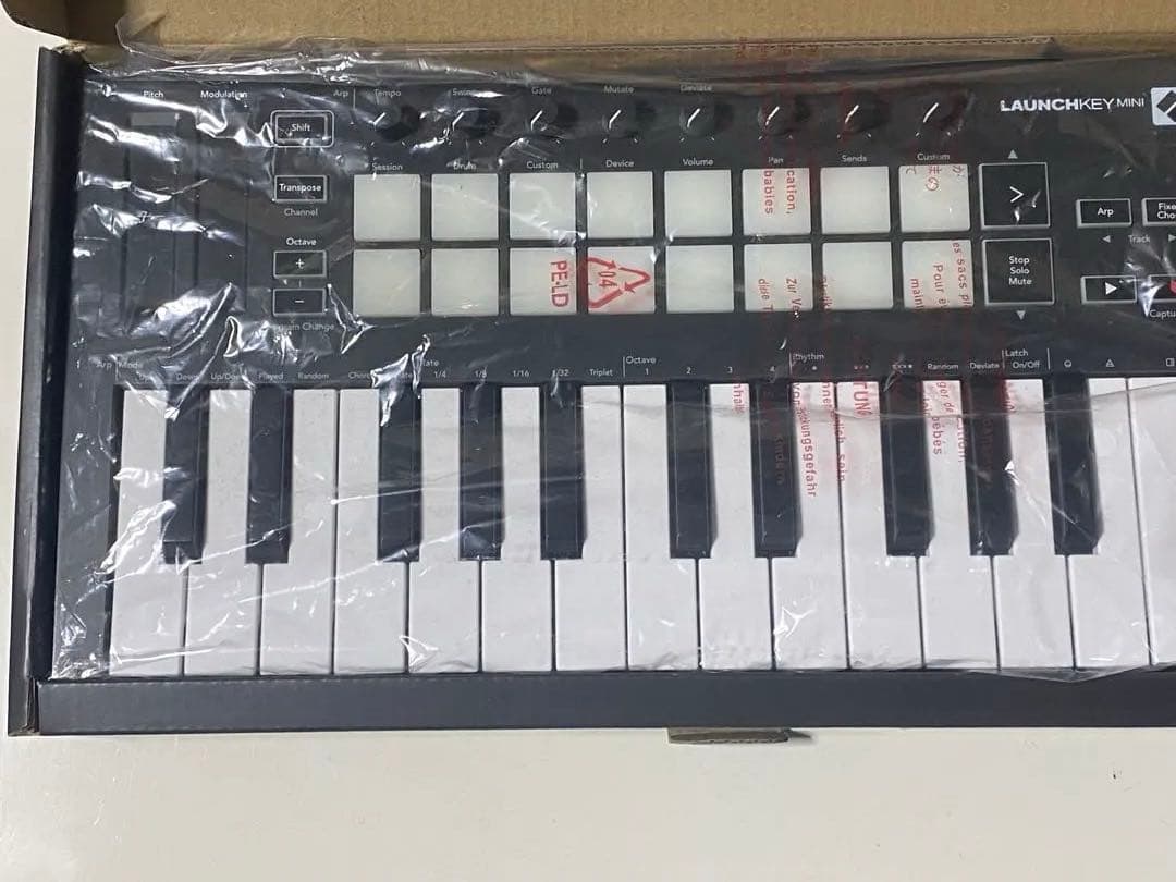 Launchkey Mini Mk3 MIDIキーボード【Ableton付属】