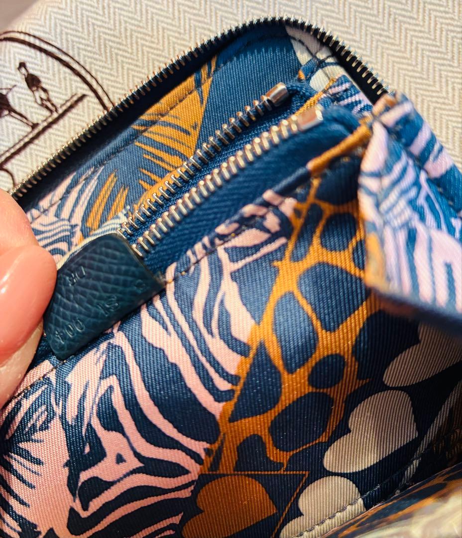 エルメス　シルクインコンパクト