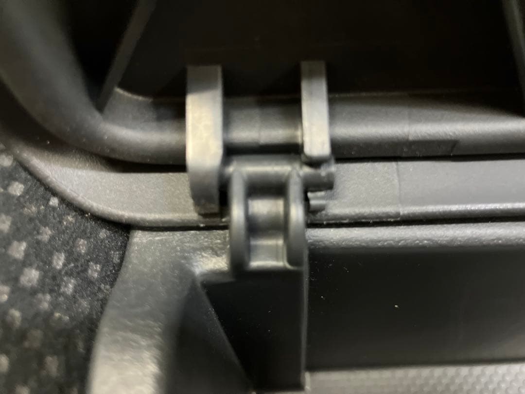 ♦︎ダイハツ★タントカスタムLA600S★純正アームレスト★レザー★