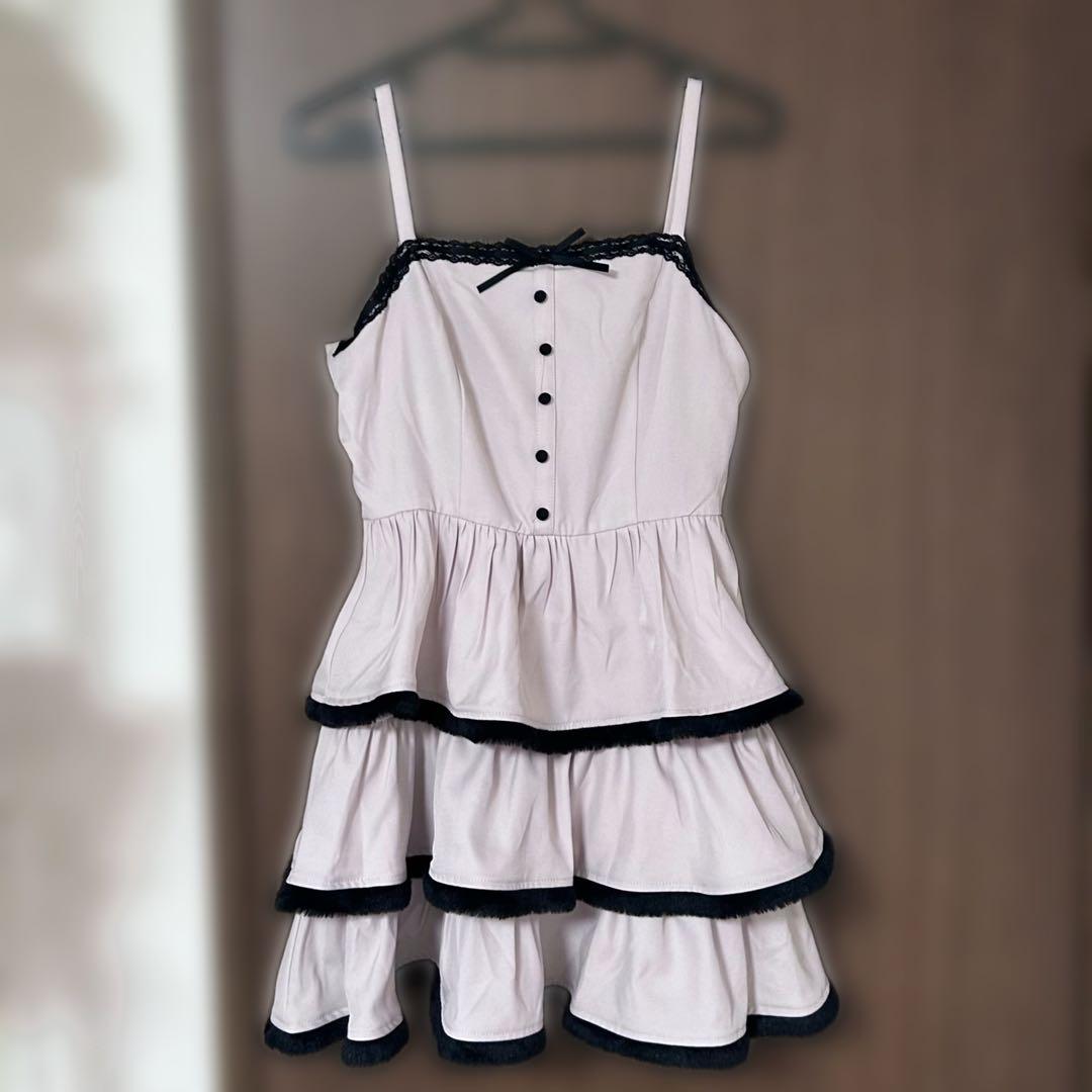 pium ファー付きティアードジャンパースカート ワンピース ピウム