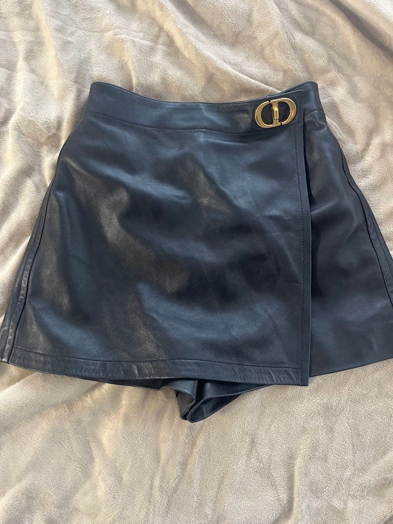 Dロゴバックル　スコート