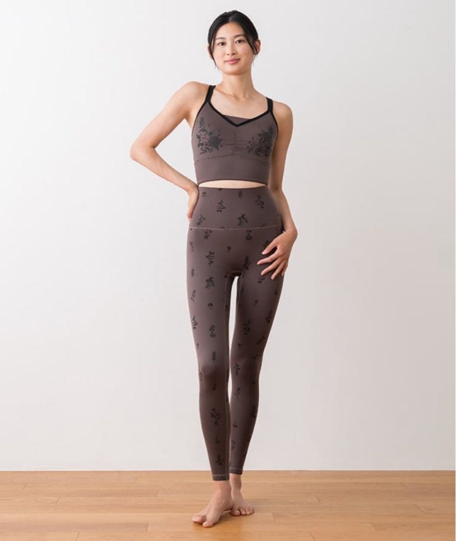 新品未開封 SUKALA フラワーブーケレギンス Mサイズ