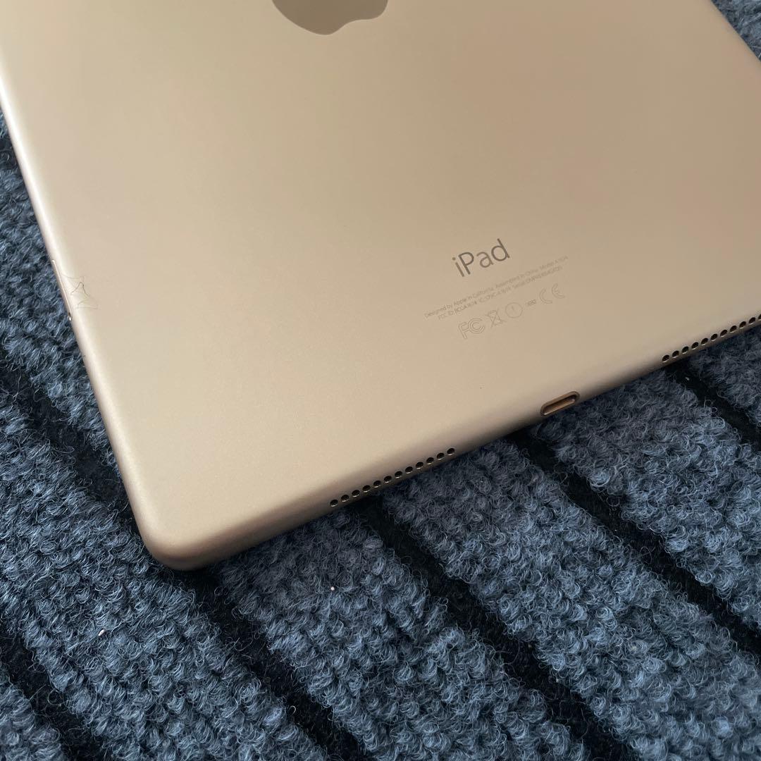 210 iPad 9.7インチ 32GB SIMフリー　ゴールド