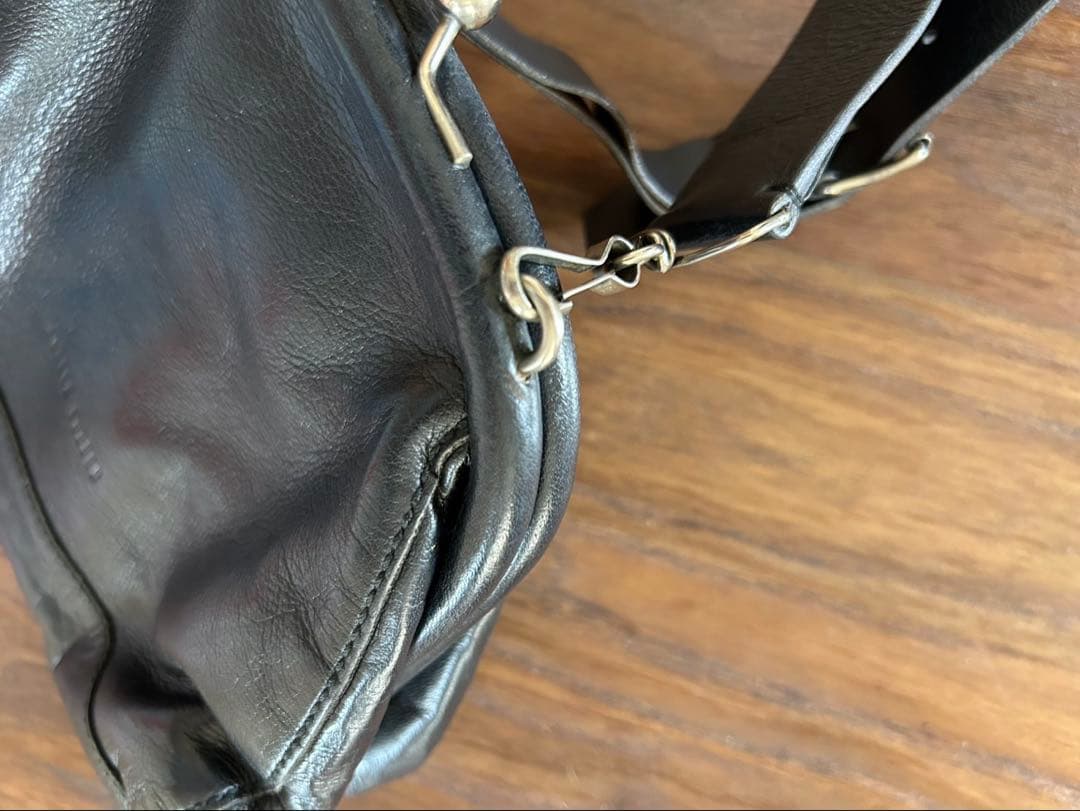 Miu Miu ブラックレザー ショルダーバッグ