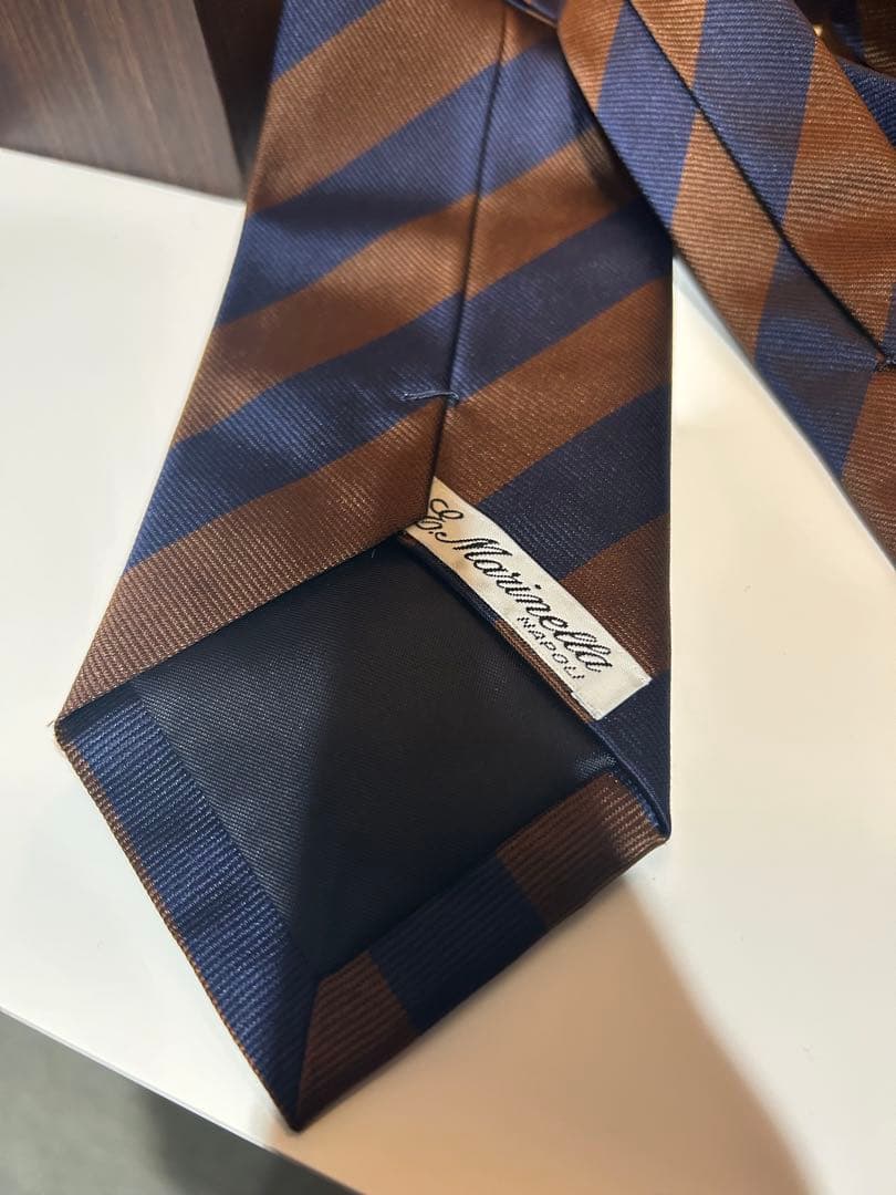 マリネッラ ネクタイ レジメンタル ネイビー ブラウンスミズーラ