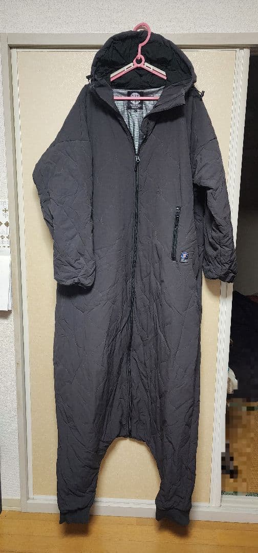 【新品未使用】着る寝袋3モモンガ チャコールLサイズ　ルームシューズMサイズ