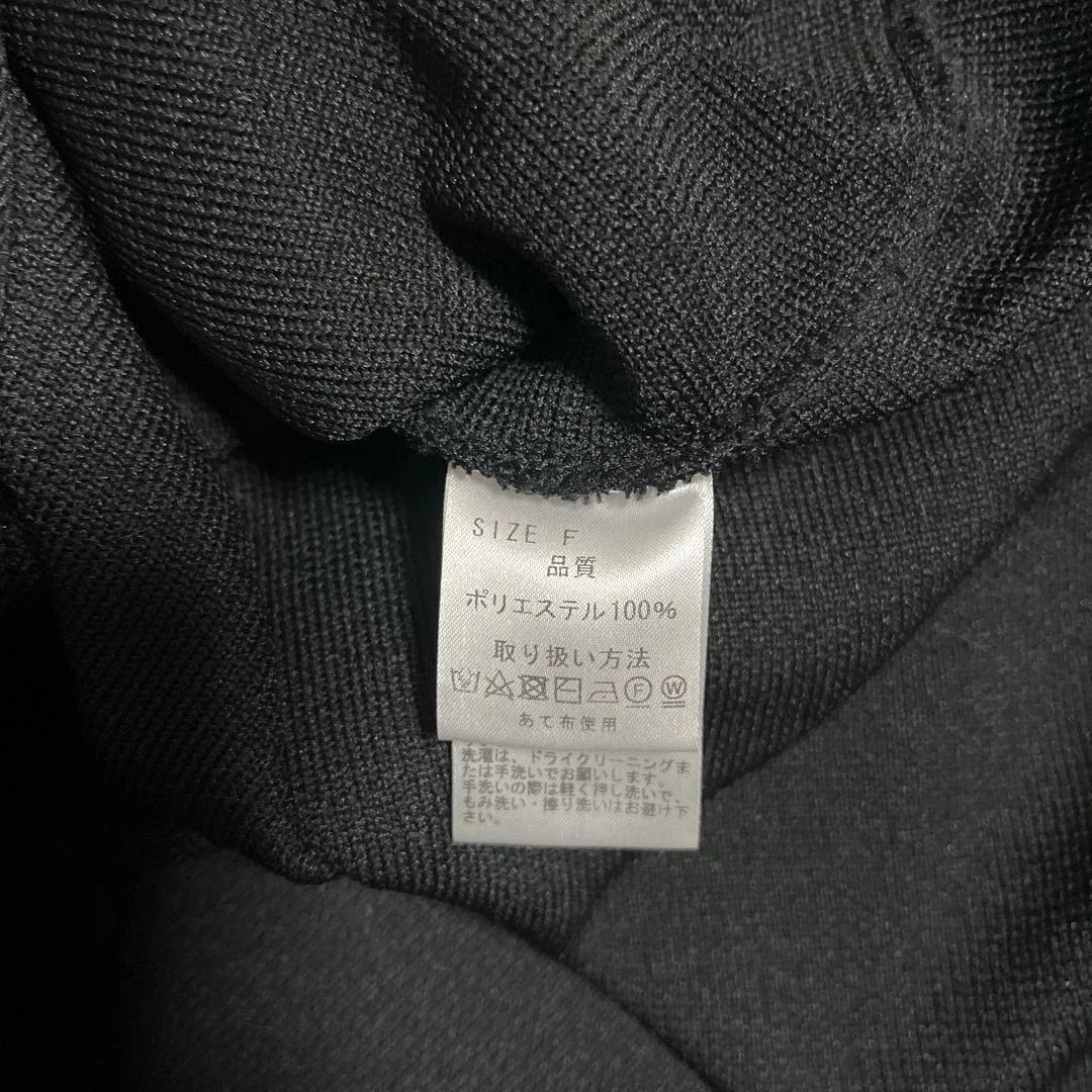 美品。BARNEYS NEW YORK パフスリーブ　リブ編み切替ワンピース