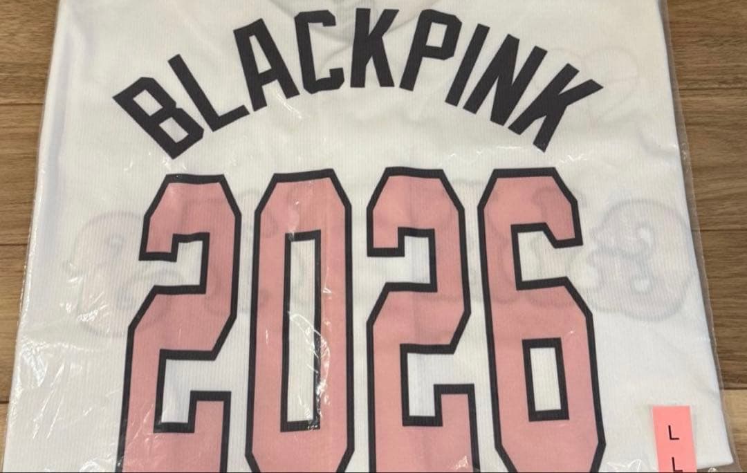 【即日発送可】ジャイアンツ×BLACKPINK ホワイト クロップド ユニホーム