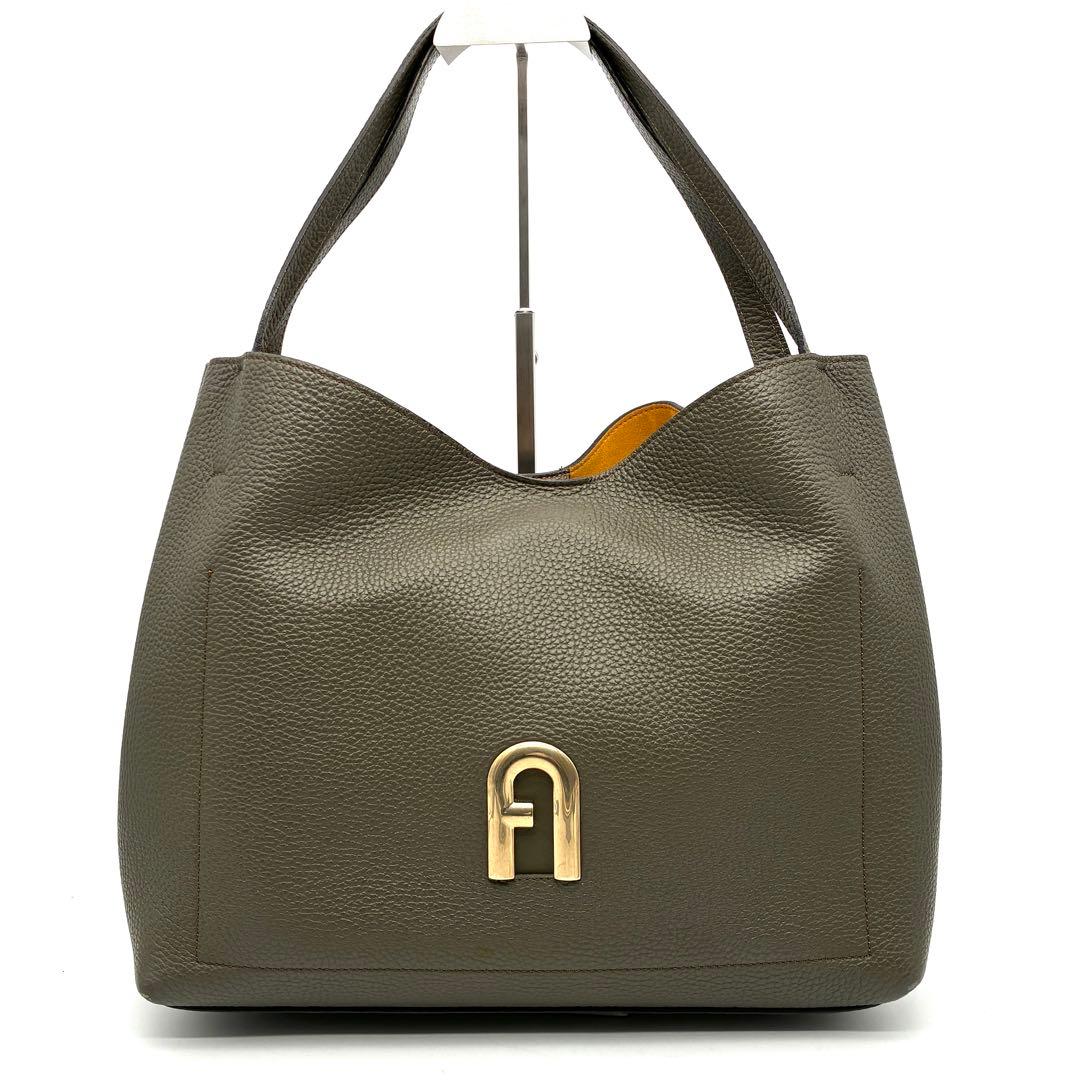 美品 フルラ プリムラ ホーボーバッグ L レザー 肩掛け A4可 カーキ
