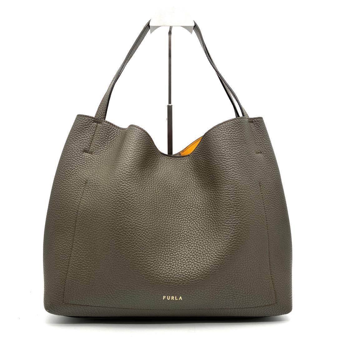 美品 フルラ プリムラ ホーボーバッグ L レザー 肩掛け A4可 カーキ