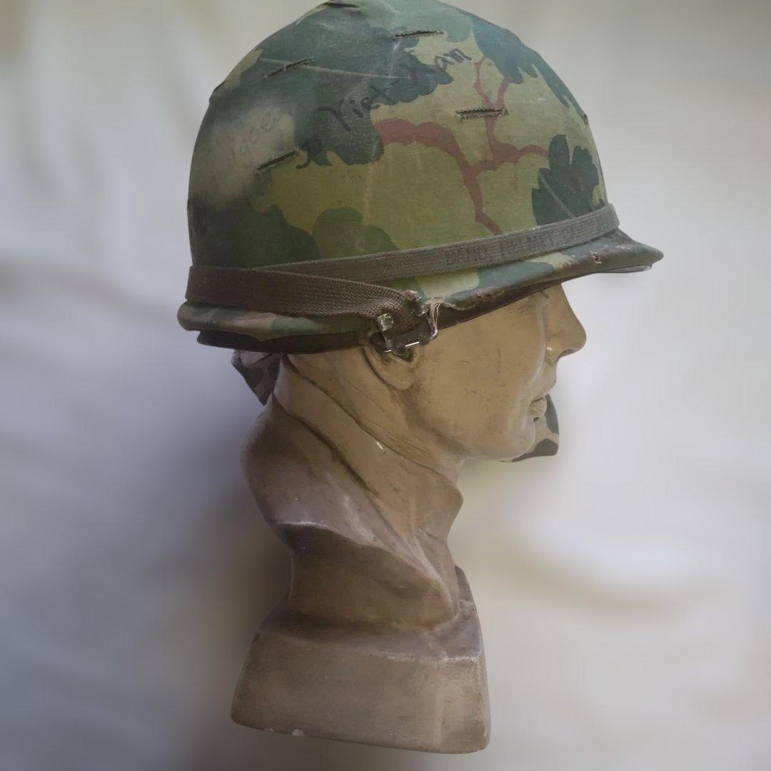 ベトナム戦争 M-1ヘルメットセット 中古品 装飾用胸像付き
