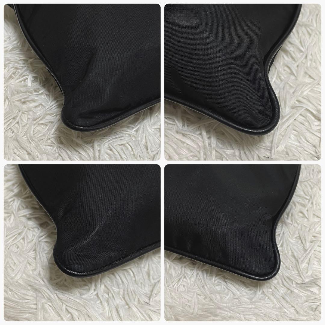 【良品】PRADA プラダ　ショルダーバッグ　サコッシュ　ナイロン　ブラック　黒