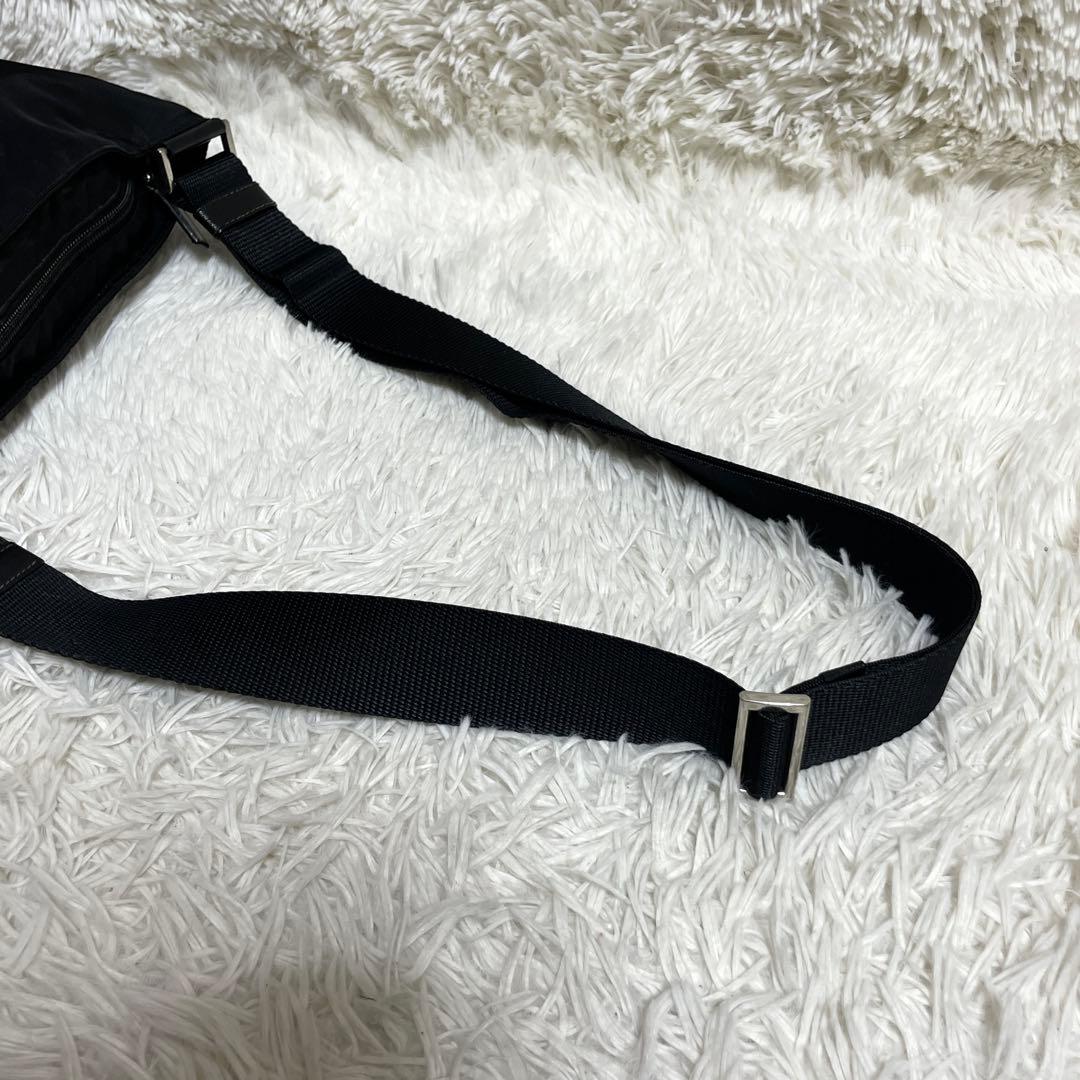 【良品】PRADA プラダ　ショルダーバッグ　サコッシュ　ナイロン　ブラック　黒