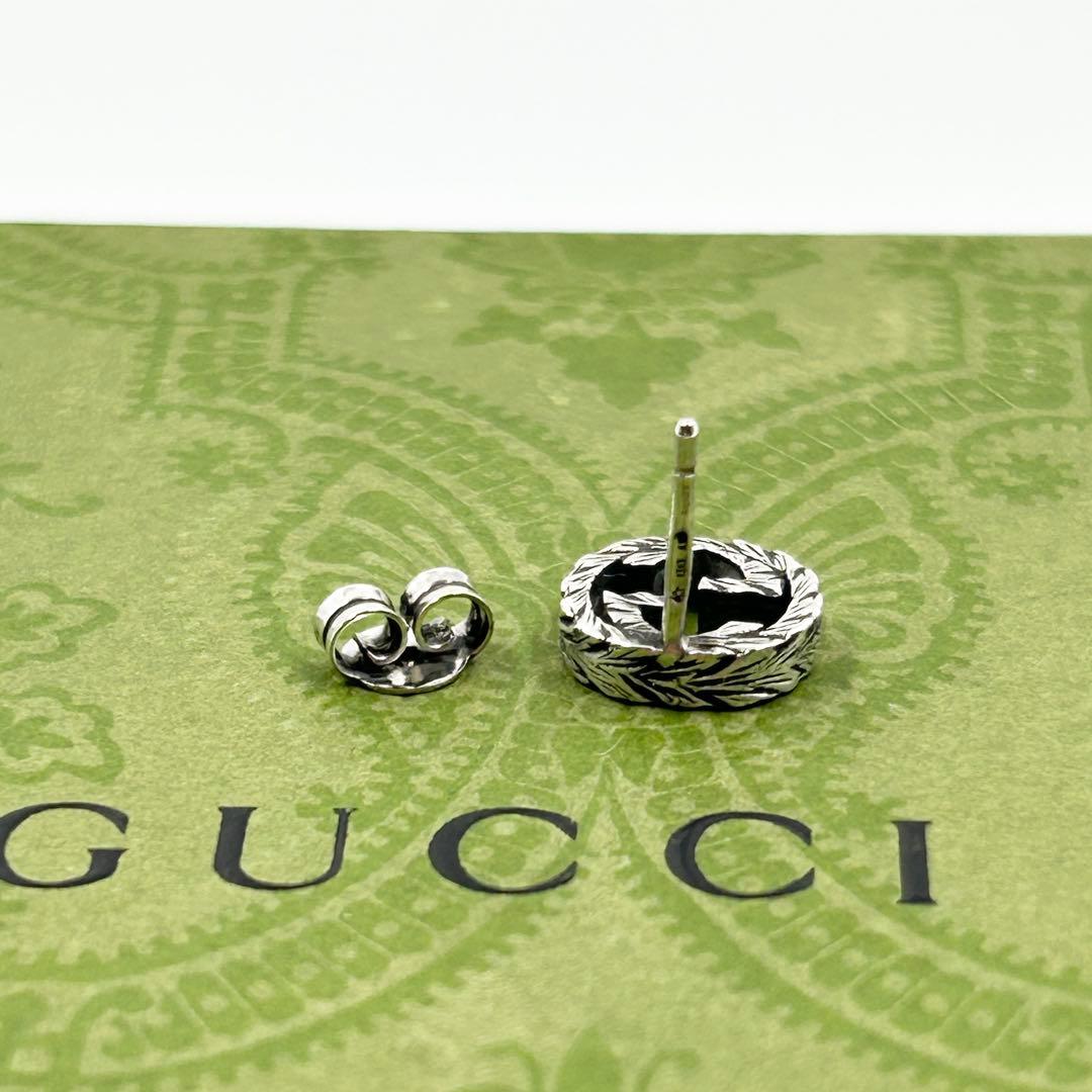 美品✨　グッチ　GUCCI ピアス　アラベスク　インターロッキング　G　燻　片耳