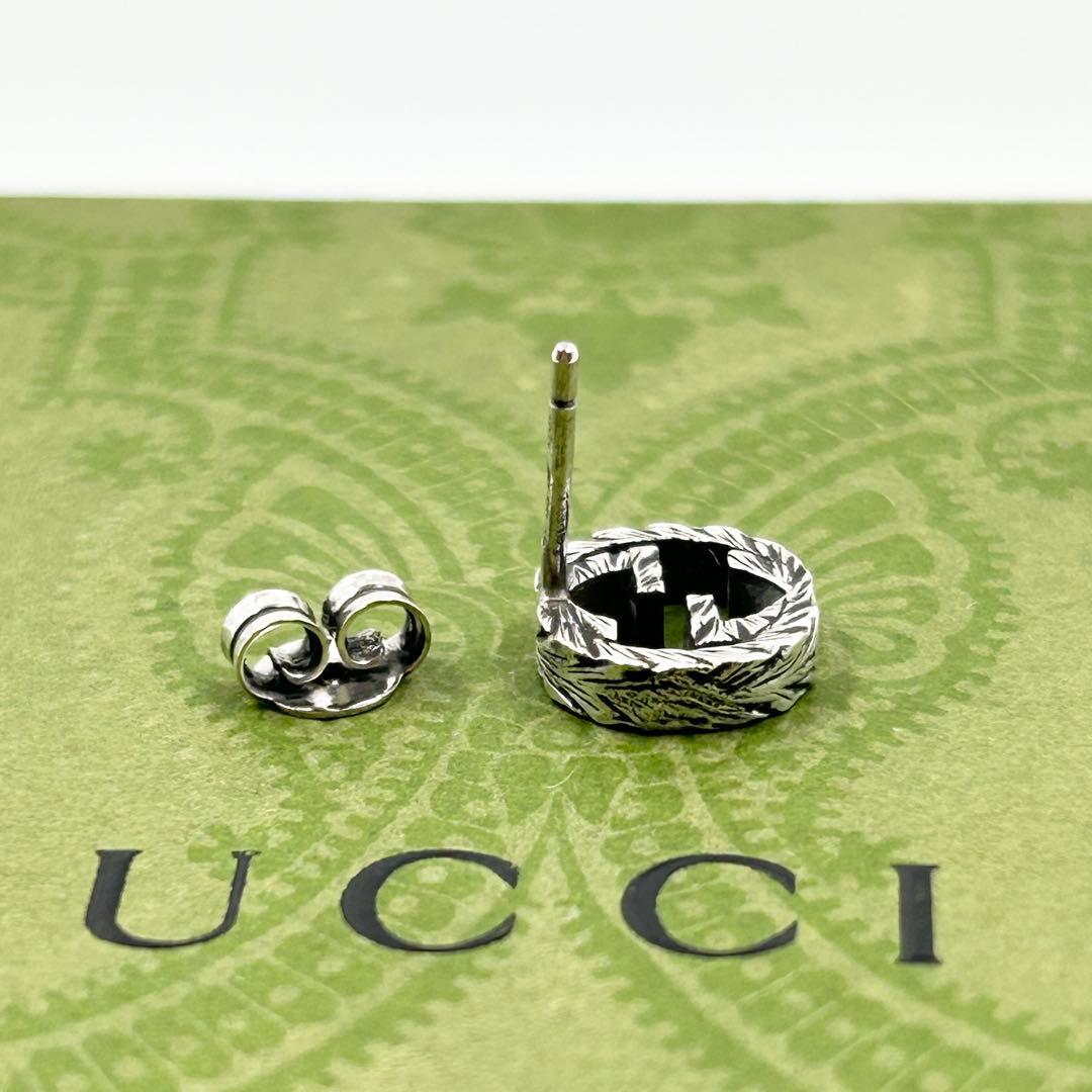 美品✨　グッチ　GUCCI ピアス　アラベスク　インターロッキング　G　燻　片耳