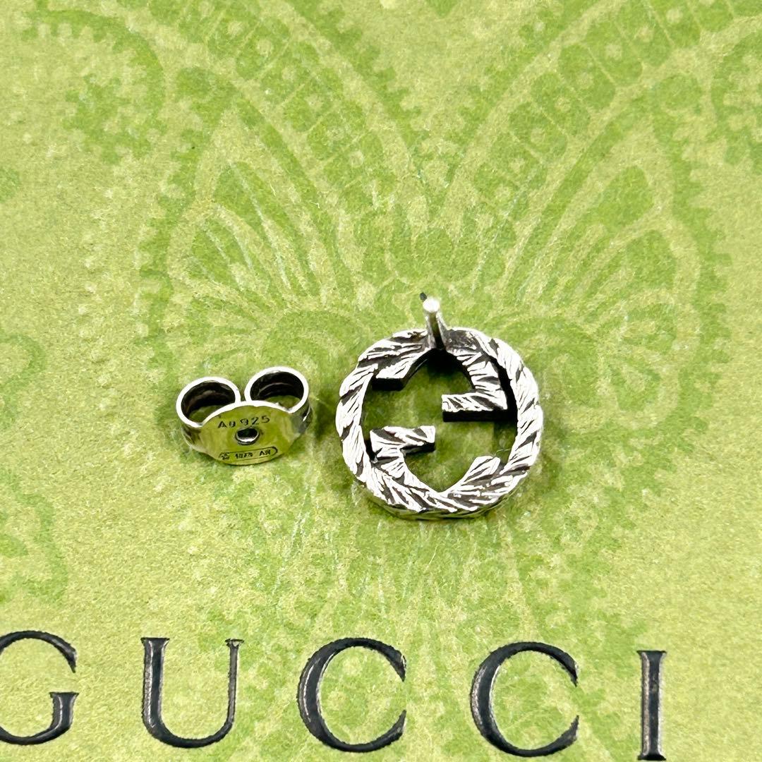 美品✨　グッチ　GUCCI ピアス　アラベスク　インターロッキング　G　燻　片耳