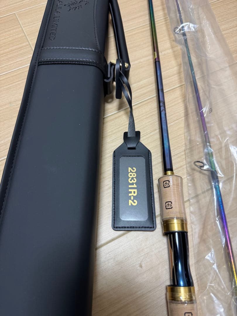 【新品未使用】ワールドシャウラリミテッド　2831R-2