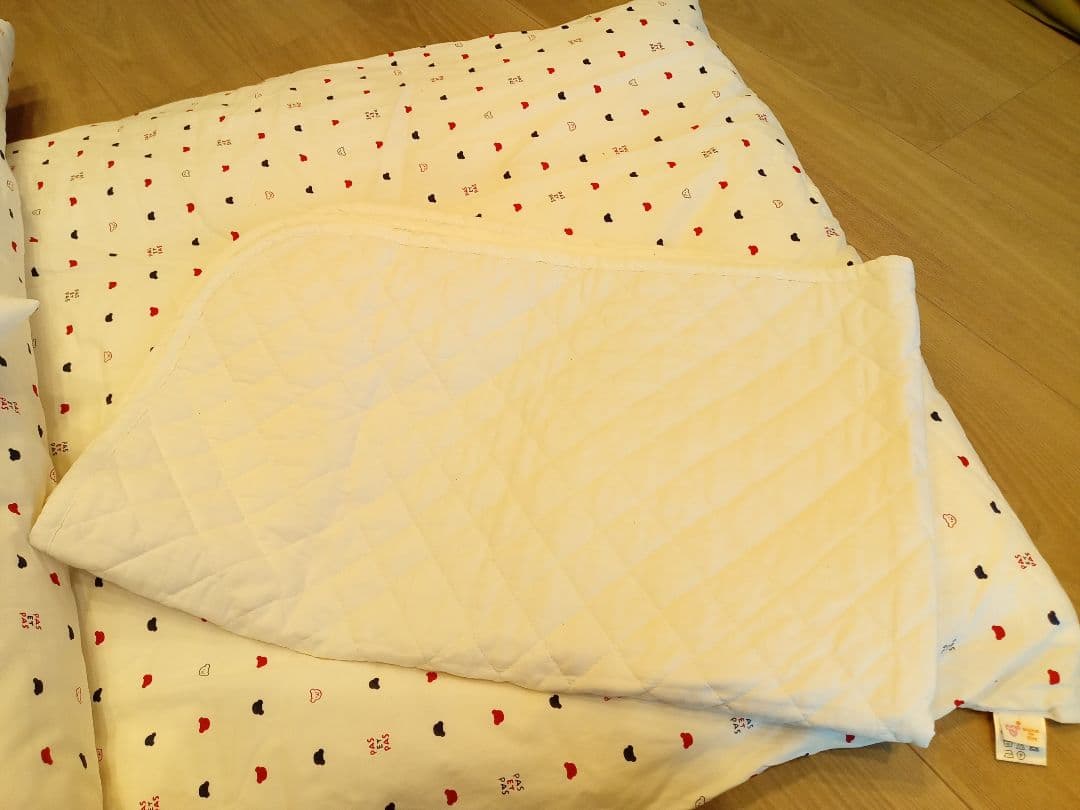 【赤ちゃんの城】ベビー布団セット　トリコロール